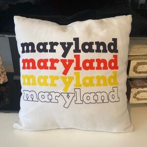 Maryland pillow